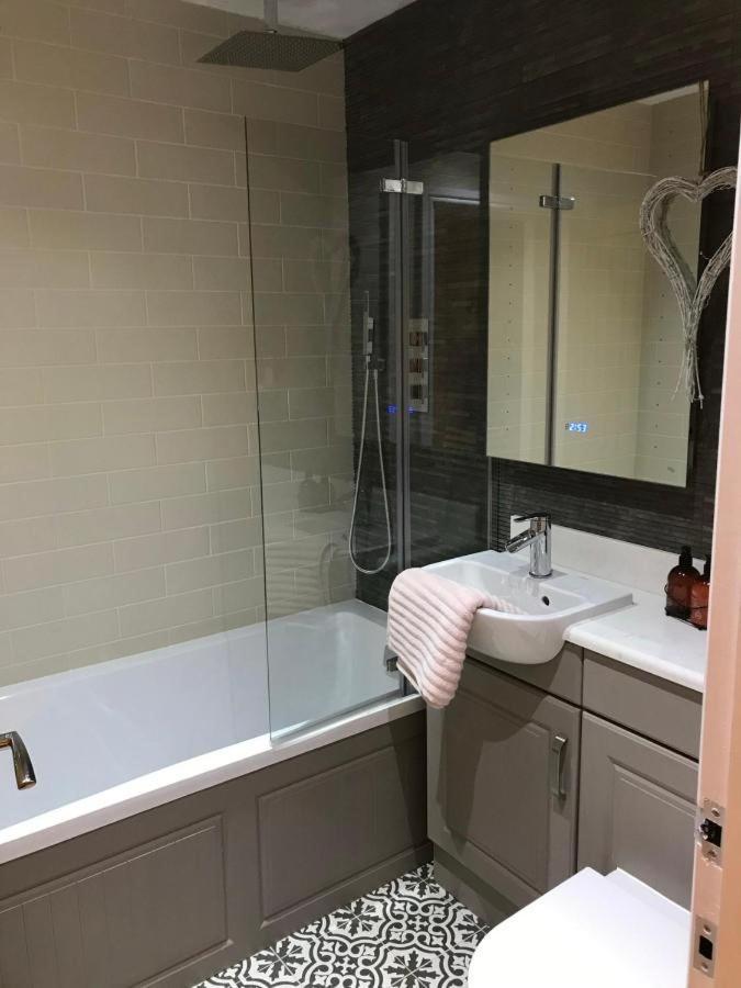 Northdown Lodge - Stunning Property On The Kent Northdowns Hollingbourne エクステリア 写真